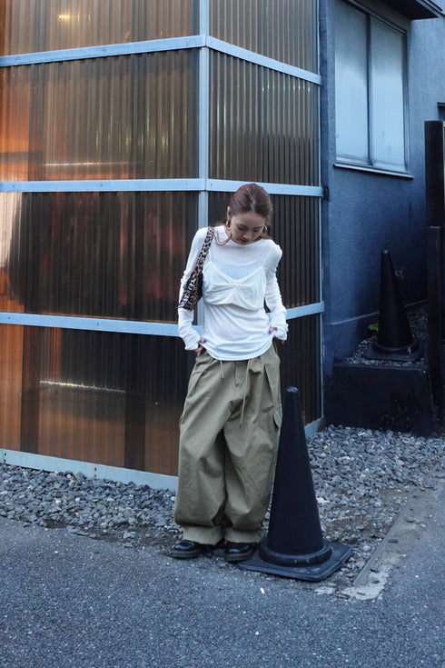 ベロアビスチェ